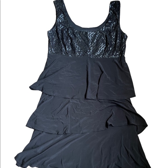 Little Black Dress - Picture 1 of 3